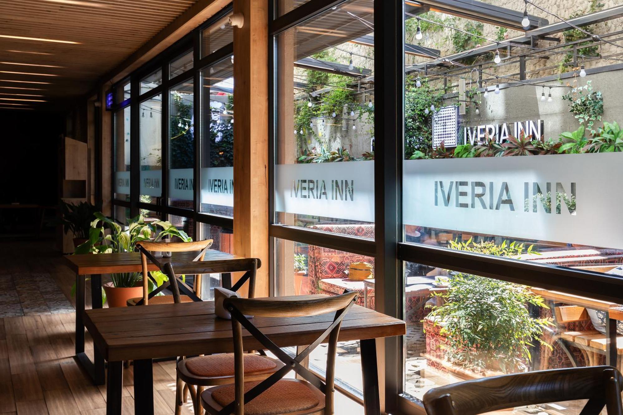 Iveria Inn Hotel Tiflis Exterior foto