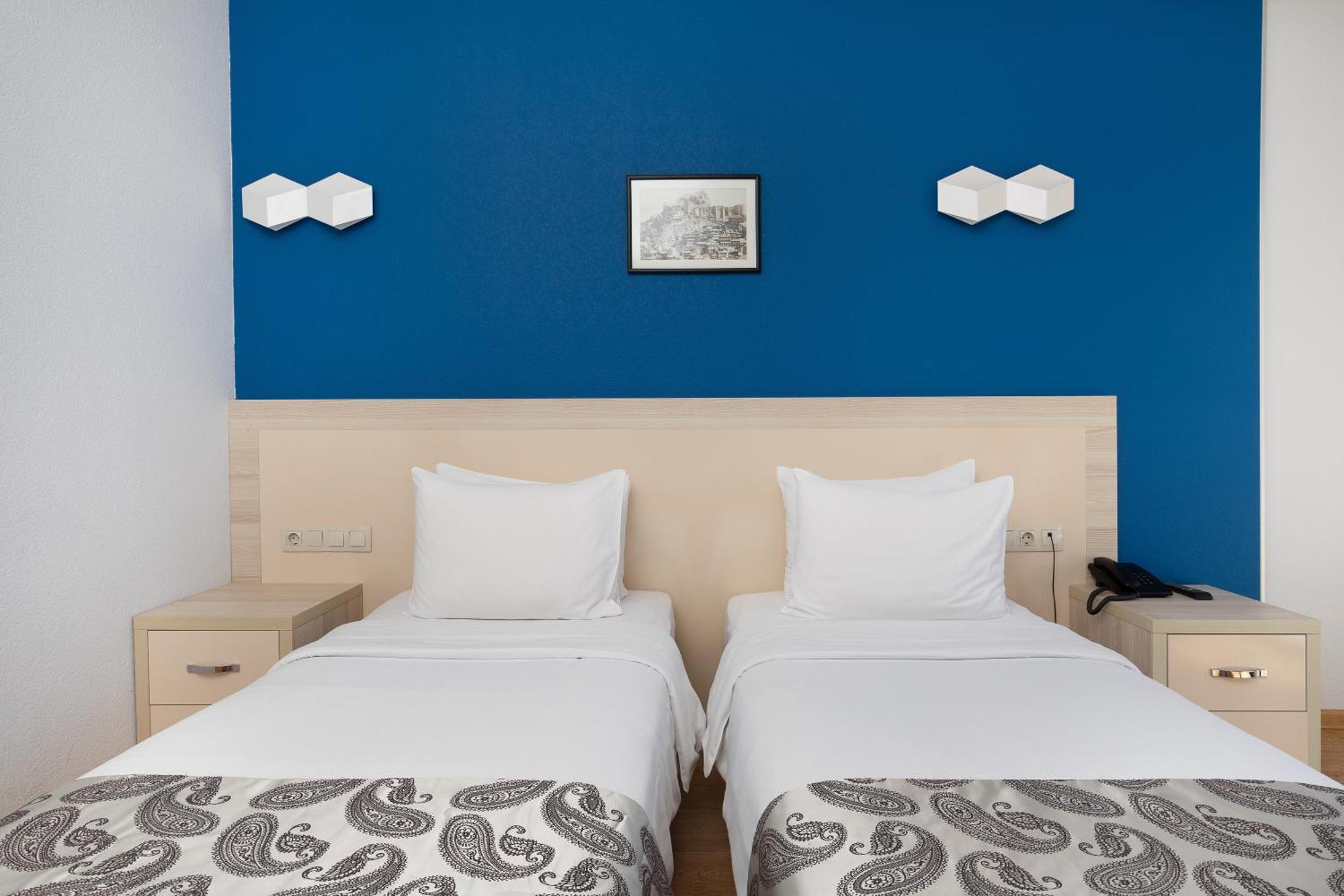 Iveria Inn Hotel Tiflis Habitación foto